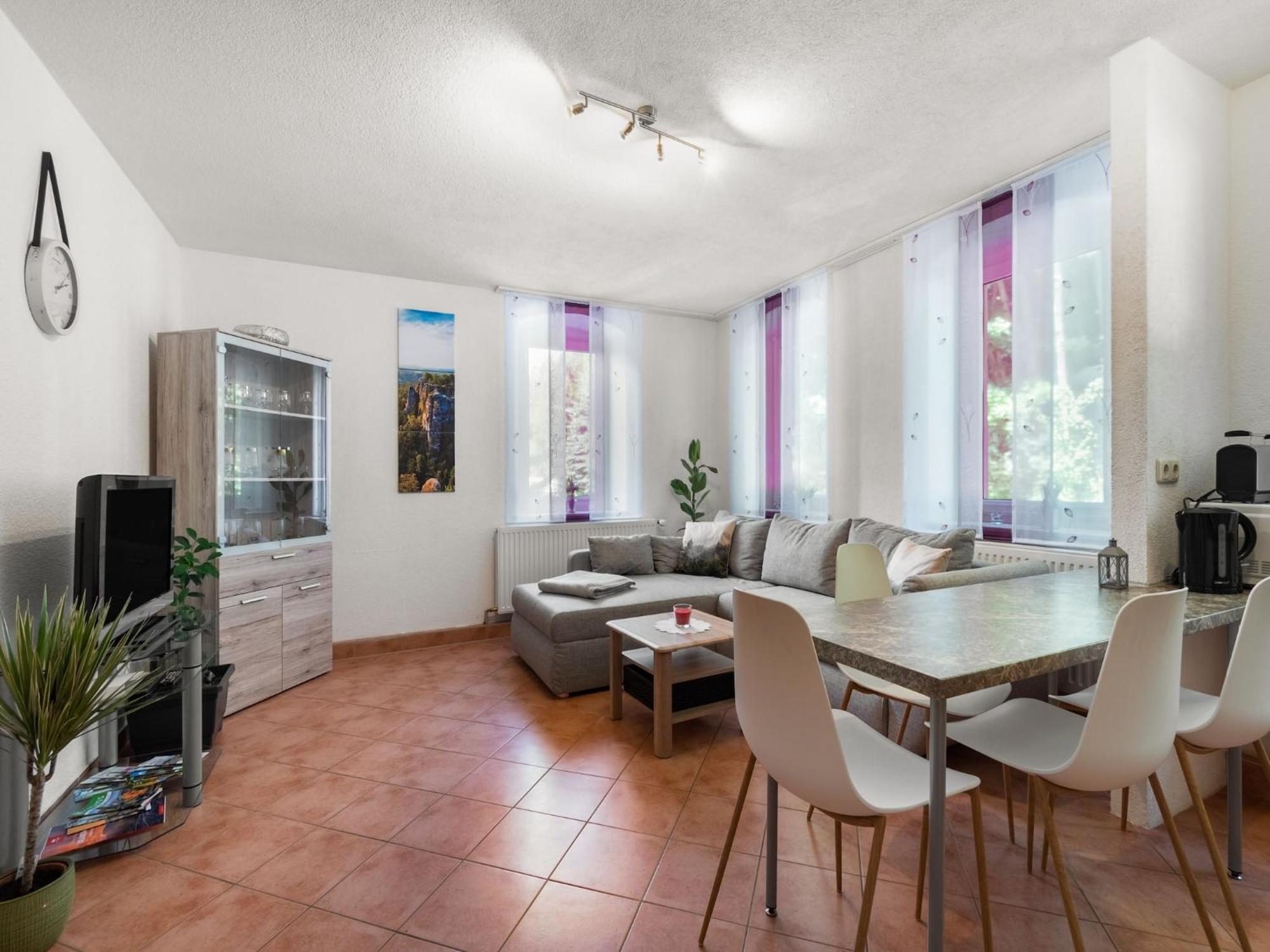 Modern apartment in Sebnitz with a terrace in Sebnitz Exterior foto